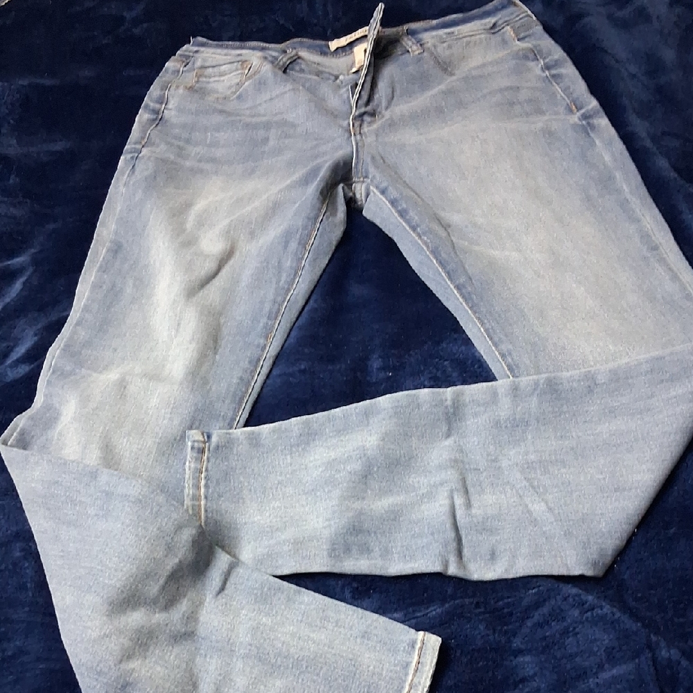Refuge Light Blue Skinny Jeans